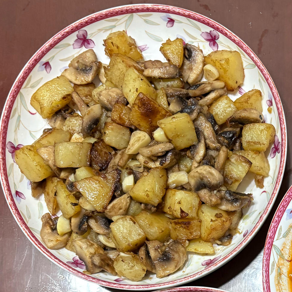 土豆烧口蘑