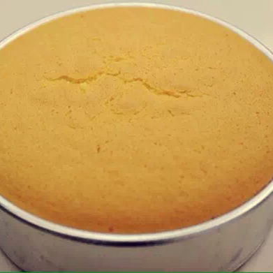 烤箱做蛋糕（戚风蛋糕的做法）