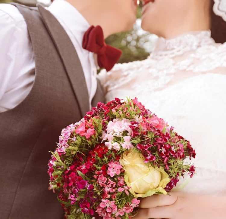 幼稚病的桃子小姐