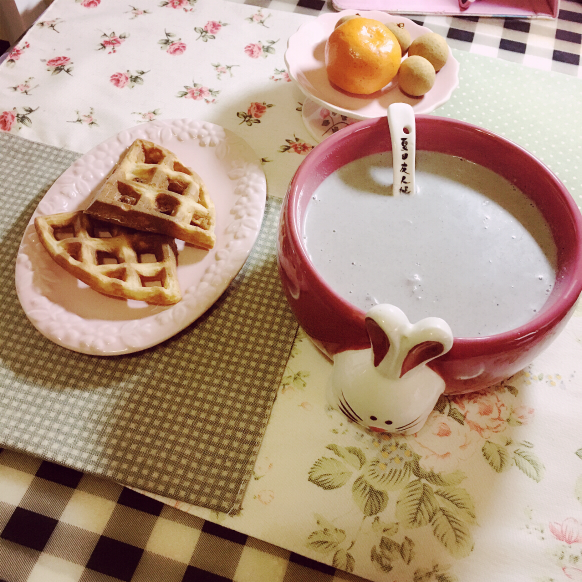 早餐。