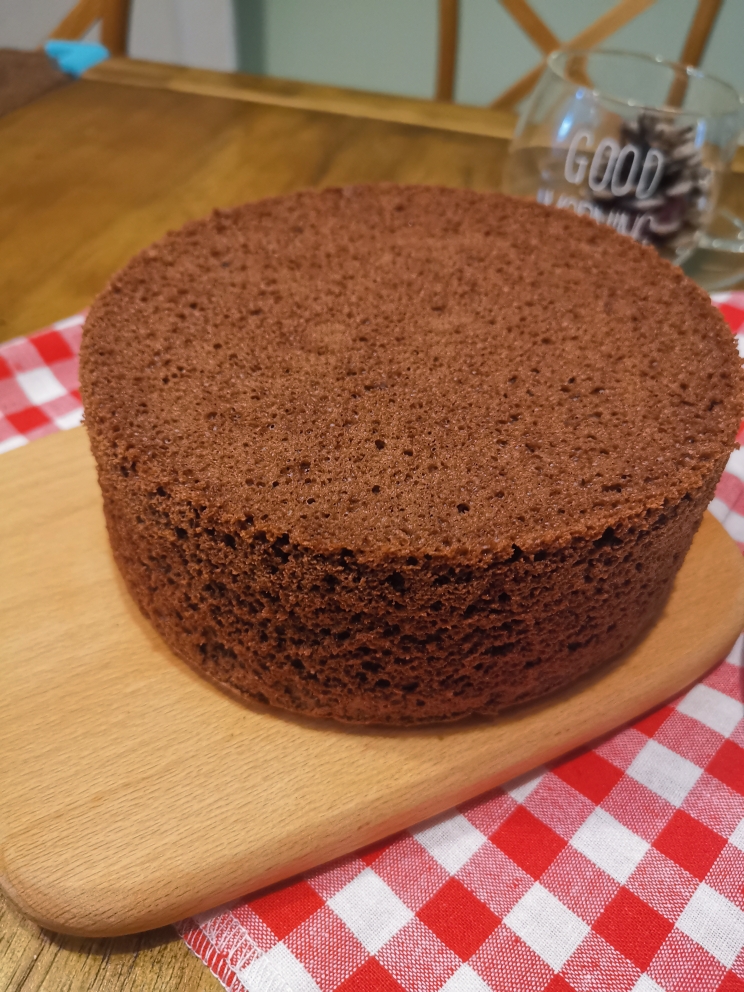 【黑巧克力版】6寸巧克力戚风蛋糕 不回缩 不塌腰的做法