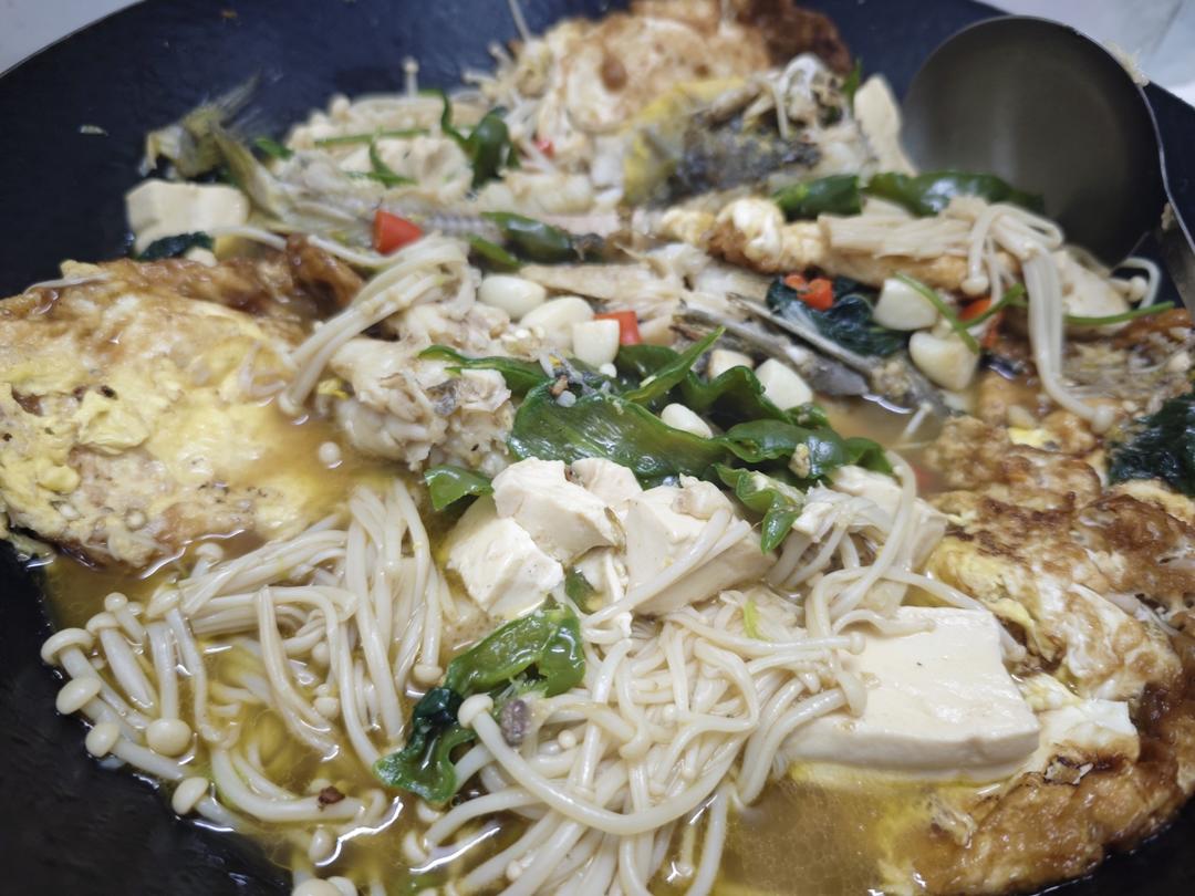 黄骨鱼焖豆腐(昂刺鱼)