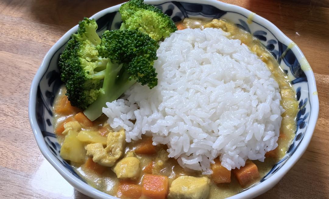 零失败日式咖喱鸡肉饭！！最正宗日本家庭做法！简单又好吃！