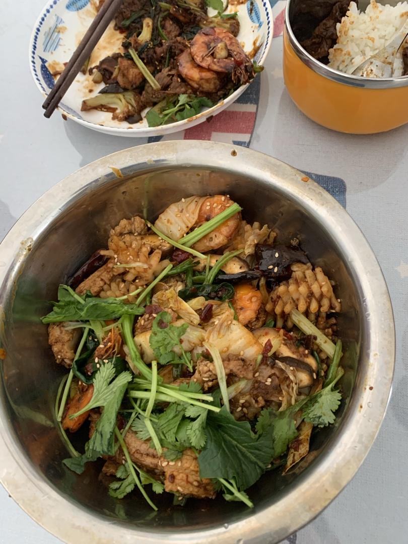 厨师长教你：“麻辣香锅”的正宗做法，看得口水直流 ！