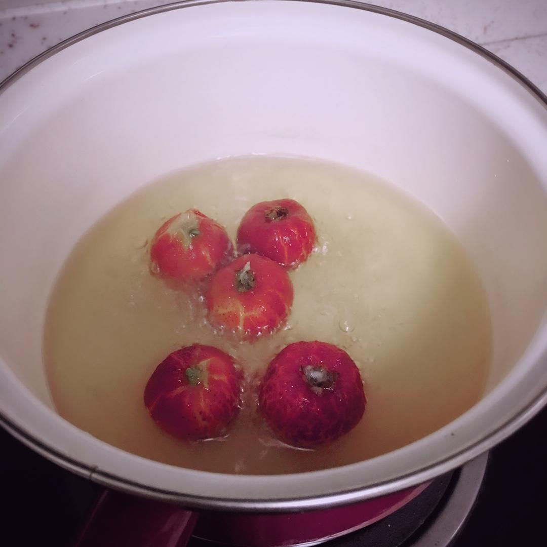 炒红果