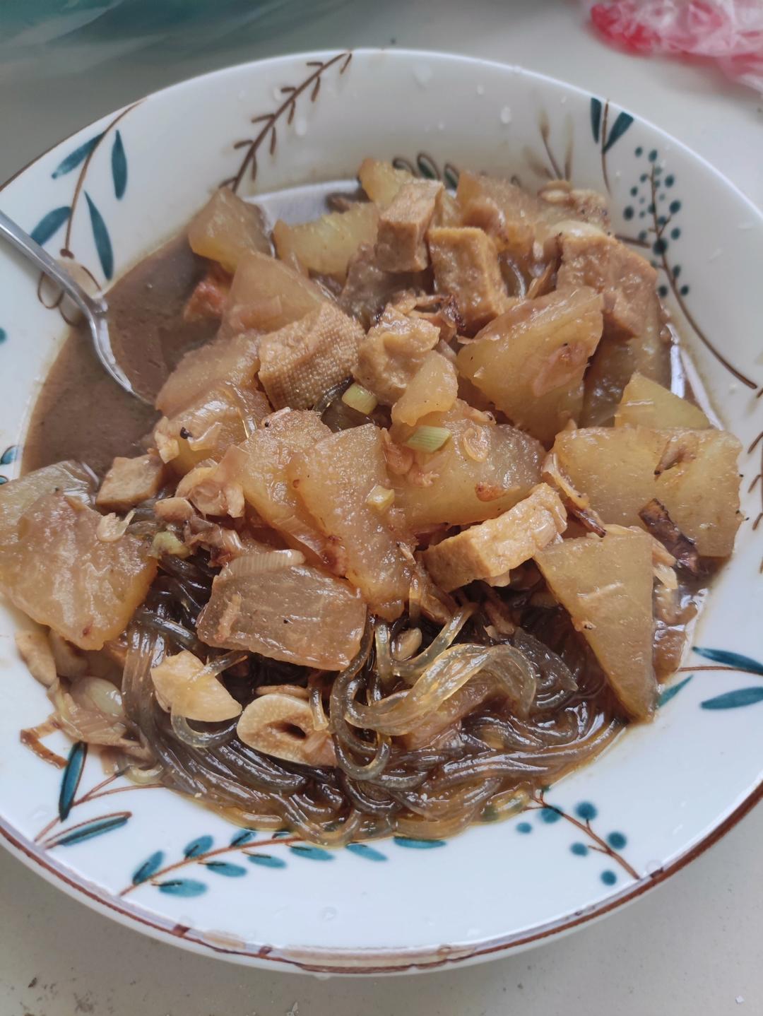 冬瓜炖粉条，小时候的味道