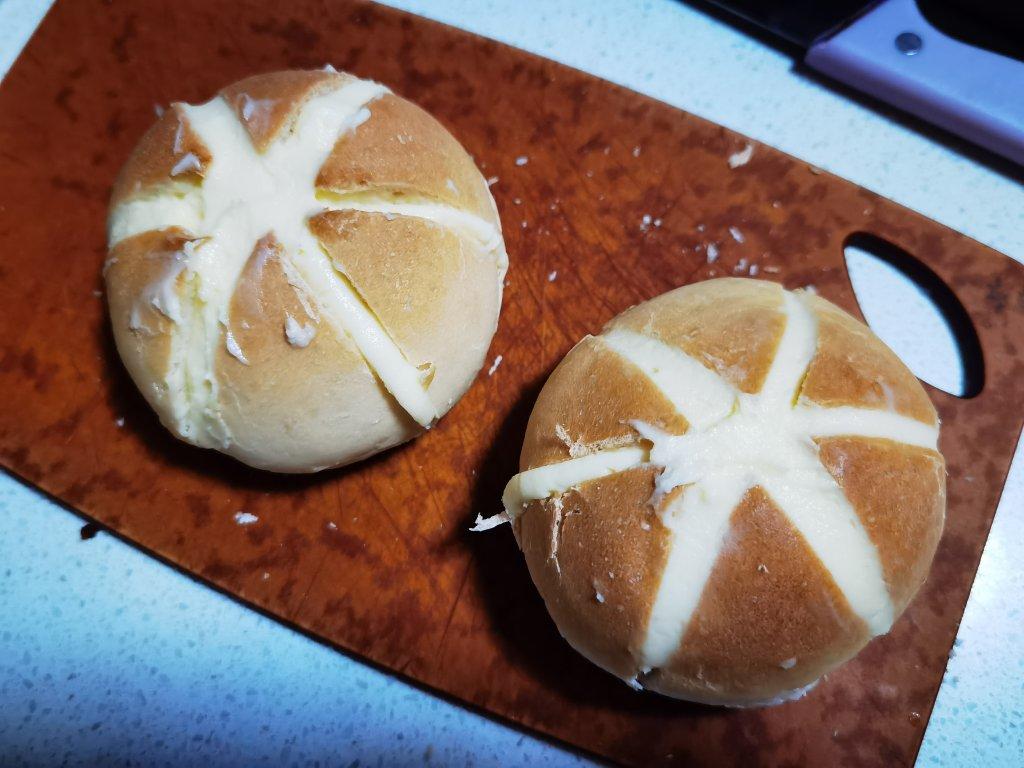 网红蒜香奶酪面包，好吃到爆炸