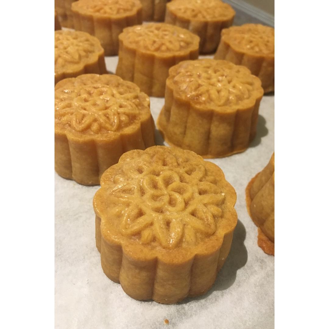 金沙奶黄月饼