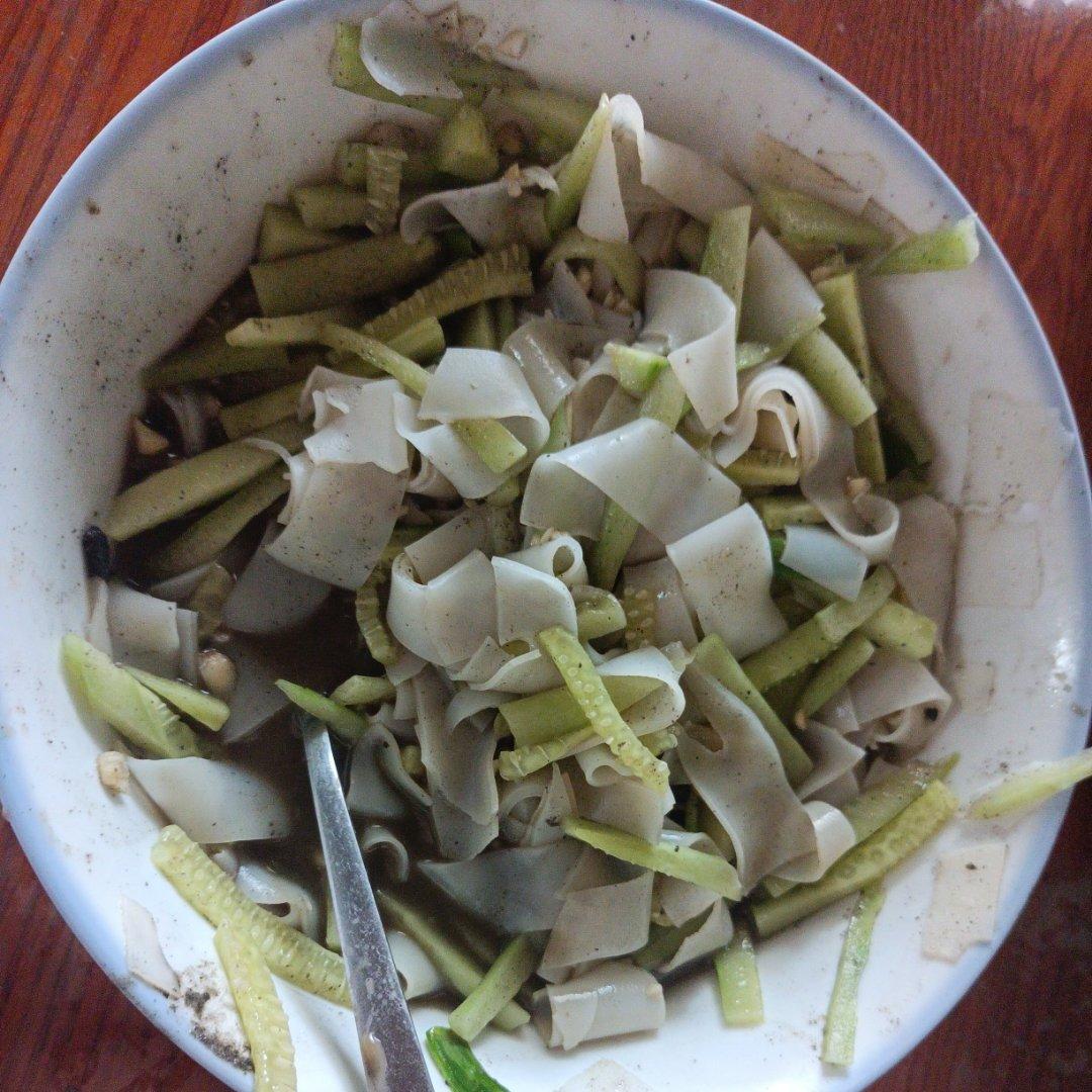 凉皮调料汁（街边摊的味道）