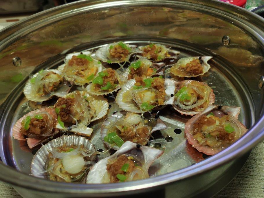 蒜蓉粉丝蒸扇贝粉丝入味有诀窍