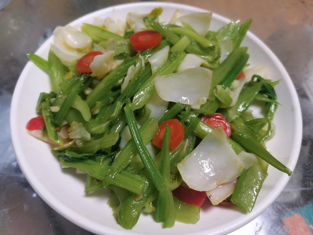 西芹炒百合