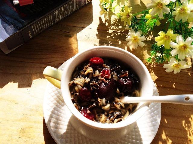 菰米红枣粥的做法步骤图 菰米红枣粥怎么做好吃 蝶舞九天 下厨房 菰米红枣粥的做法步骤图 菰米红枣粥怎么做好吃 蝶舞九天 下厨房