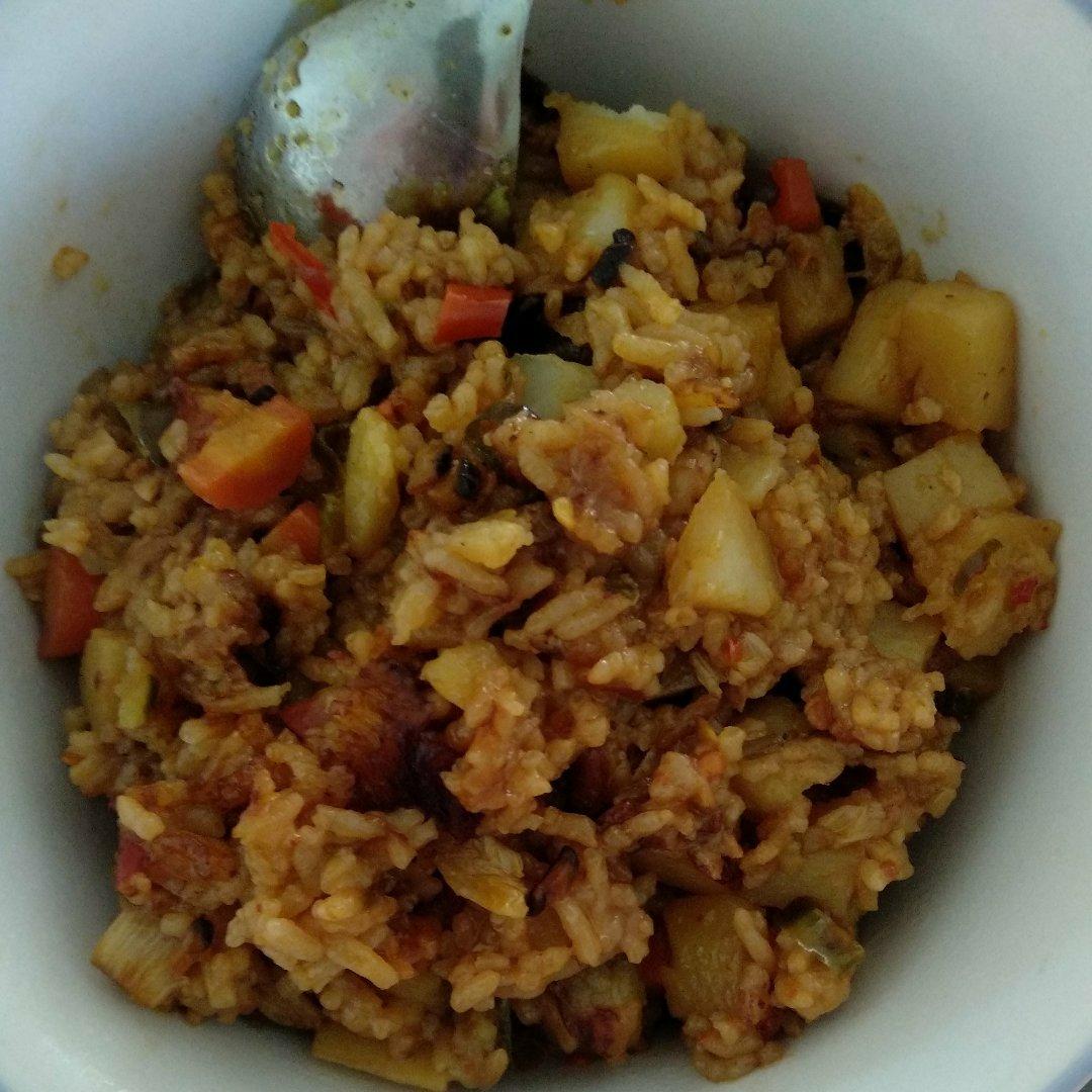 土豆焖饭（电饭锅版）