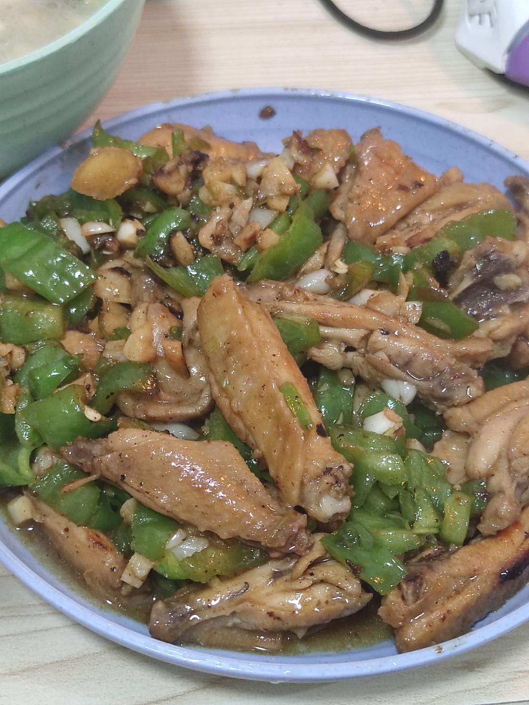 蒜香鸡翅，这才是鸡翅最好吃的做法