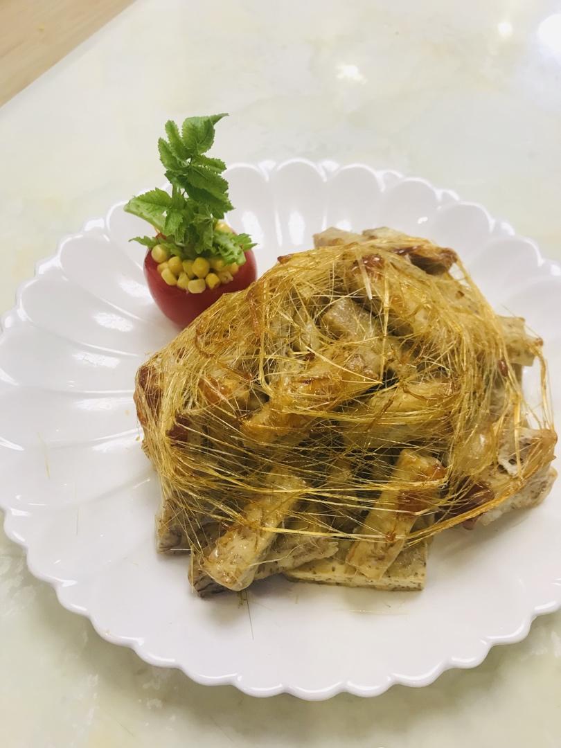 香甜诱人的拔丝地瓜，好不好吃全看这一招