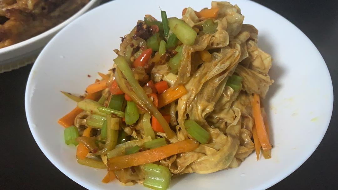 凉拌油豆皮