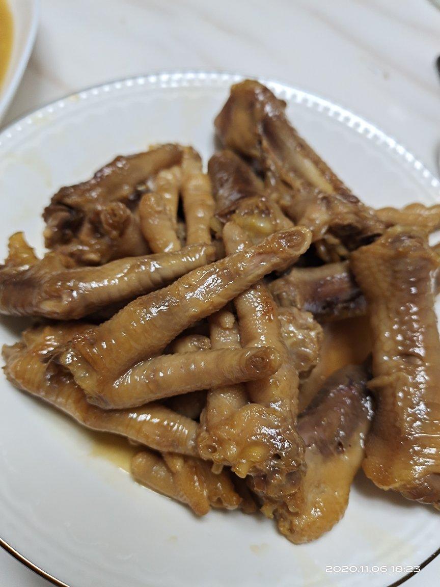 红烧鸡爪子