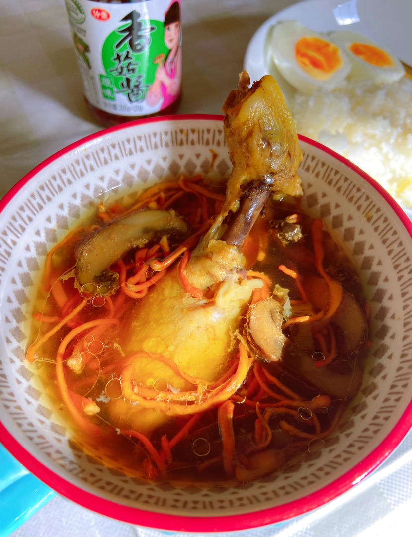 虫草花鸡汤