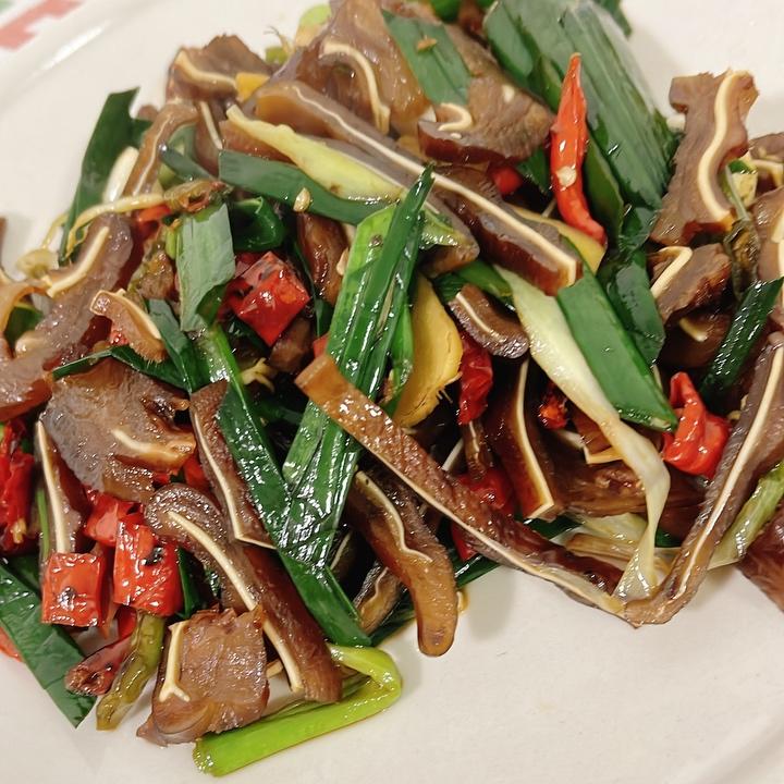 正宗湖南菜！巨香的腊猪耳朵！