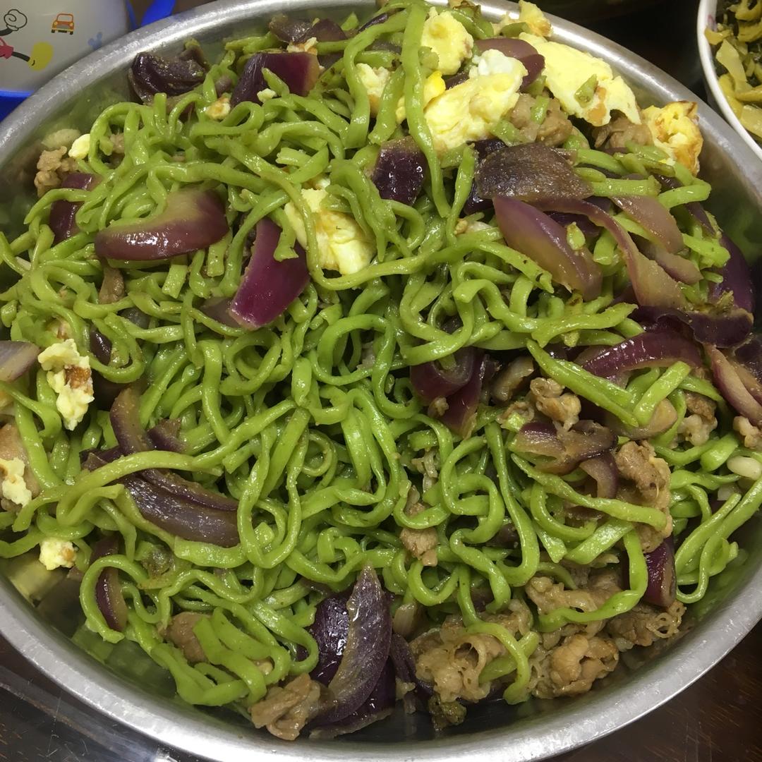 孜然肥牛炒面