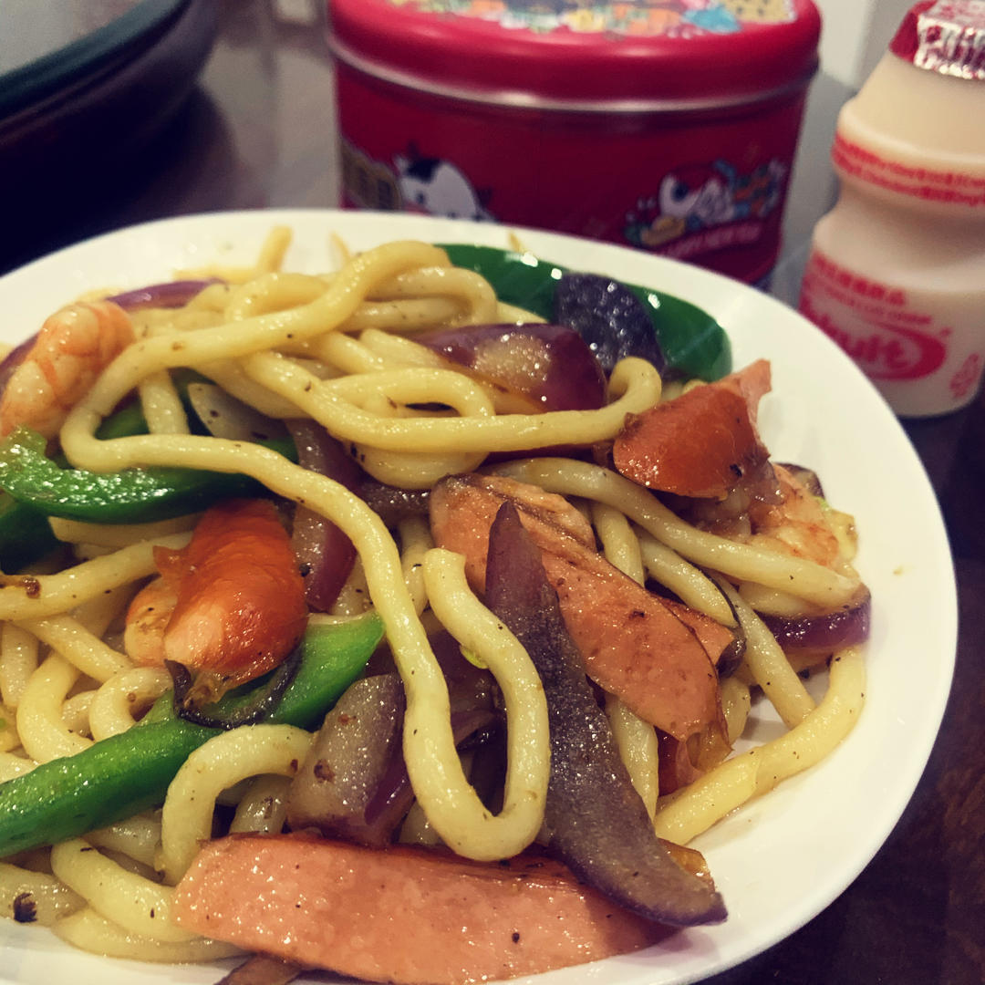 🔥爆好吃的黑椒虾仁炒乌冬面㊙️吃一口就沦陷❗️