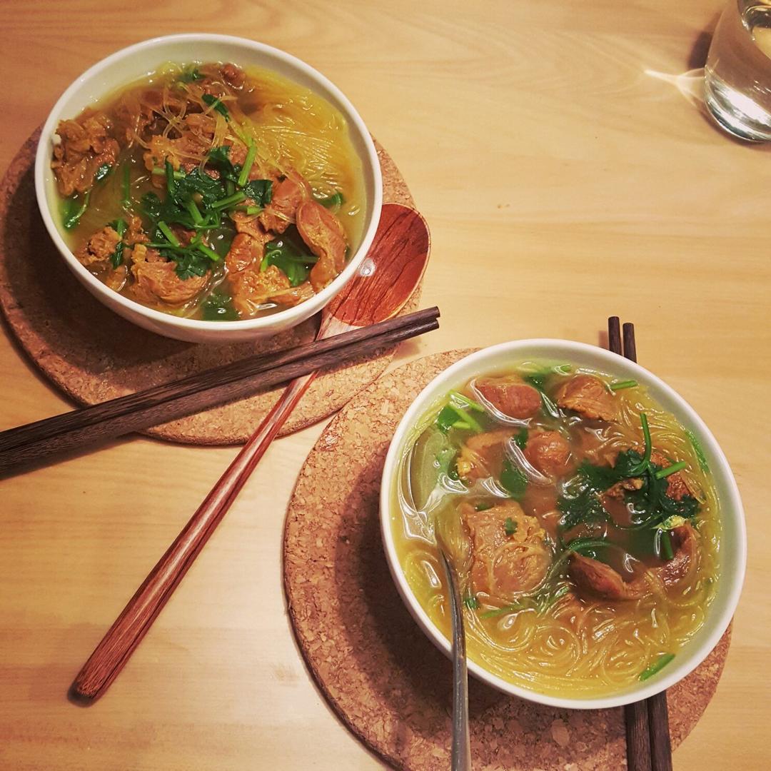 咖喱牛肉粉丝汤
