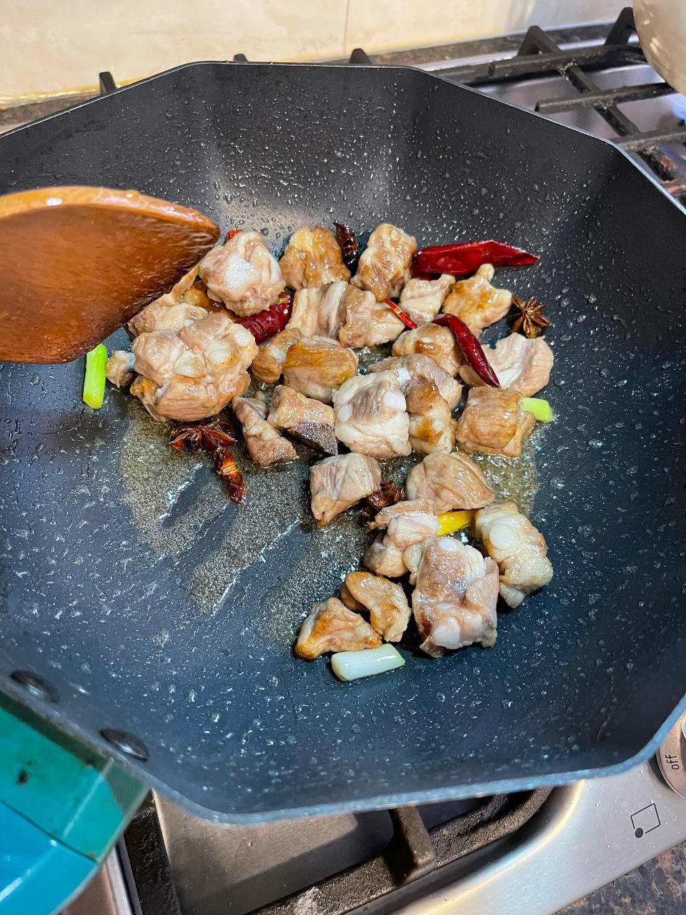 土豆烧排骨