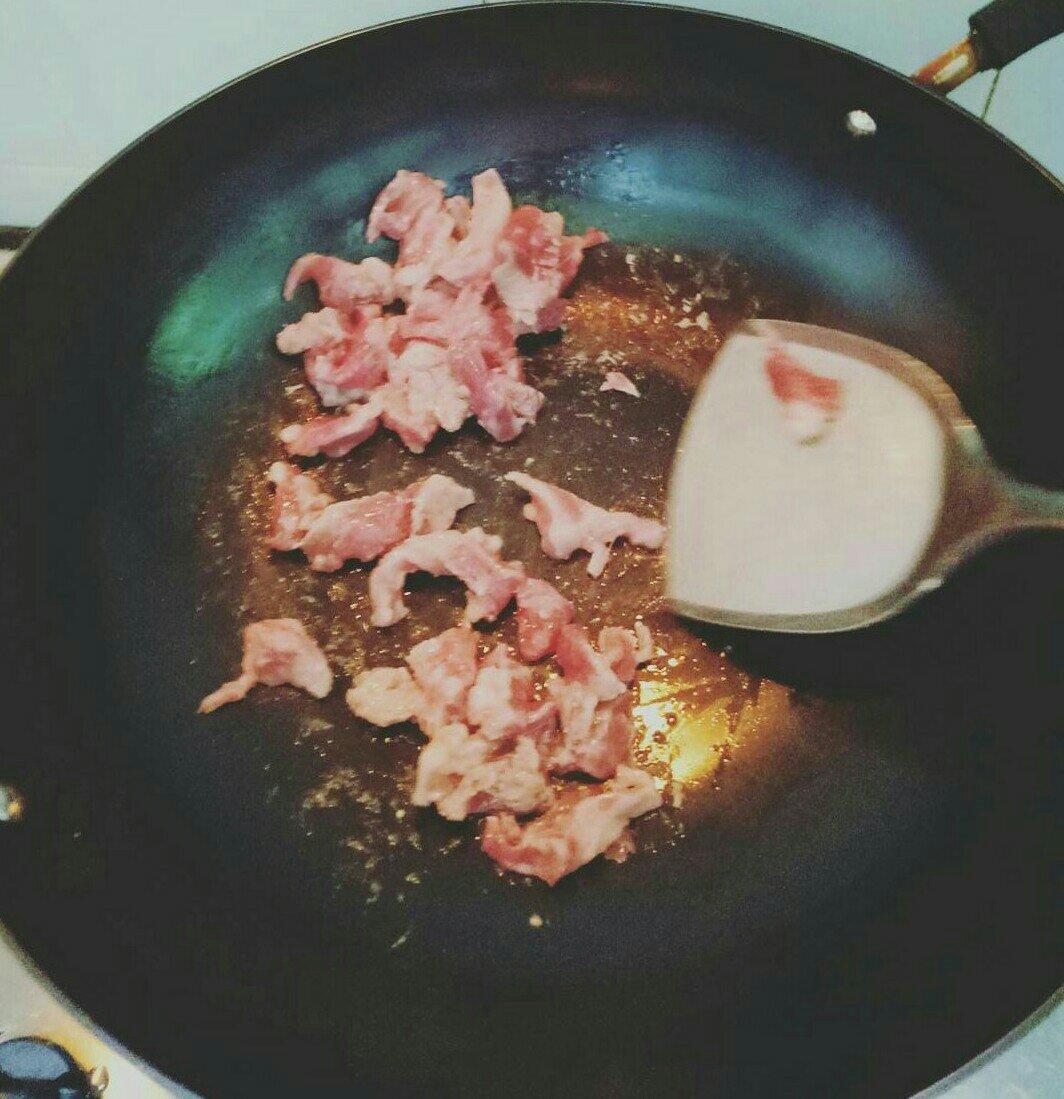 西兰花冬菇炒肉的做法 步骤8