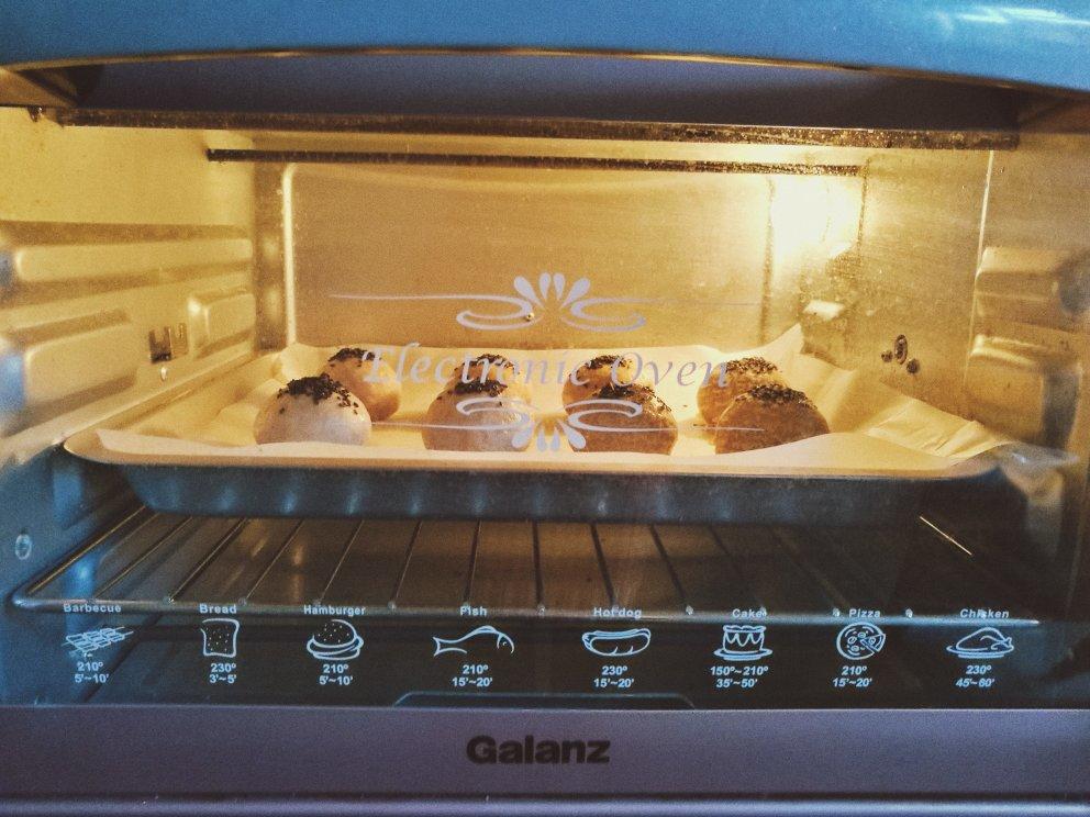 一点不腻，放几天都酥掉渣的蛋黄酥（适应于热天）