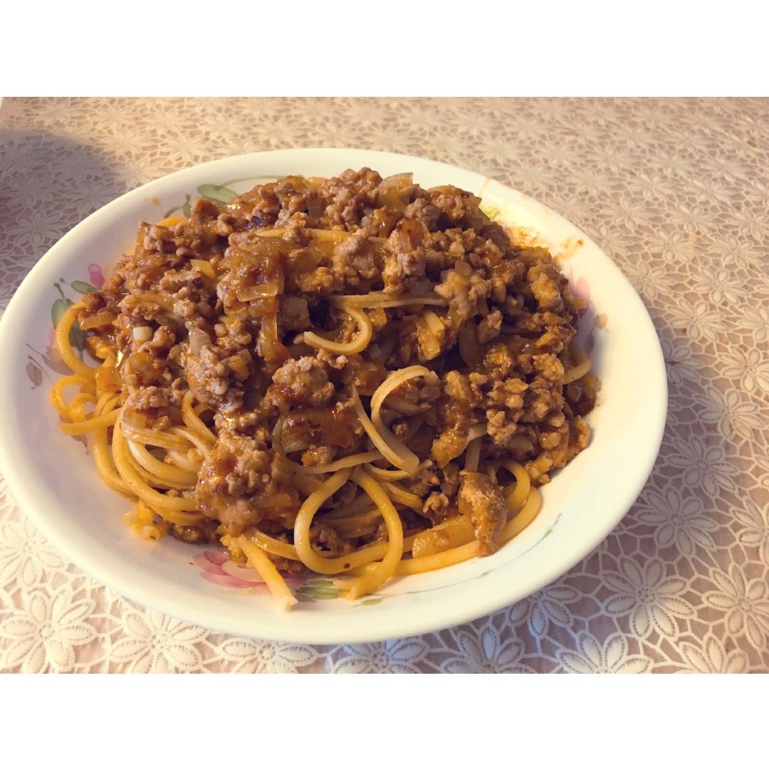 意大利茄汁肉酱面 Spaghetti Bolognese