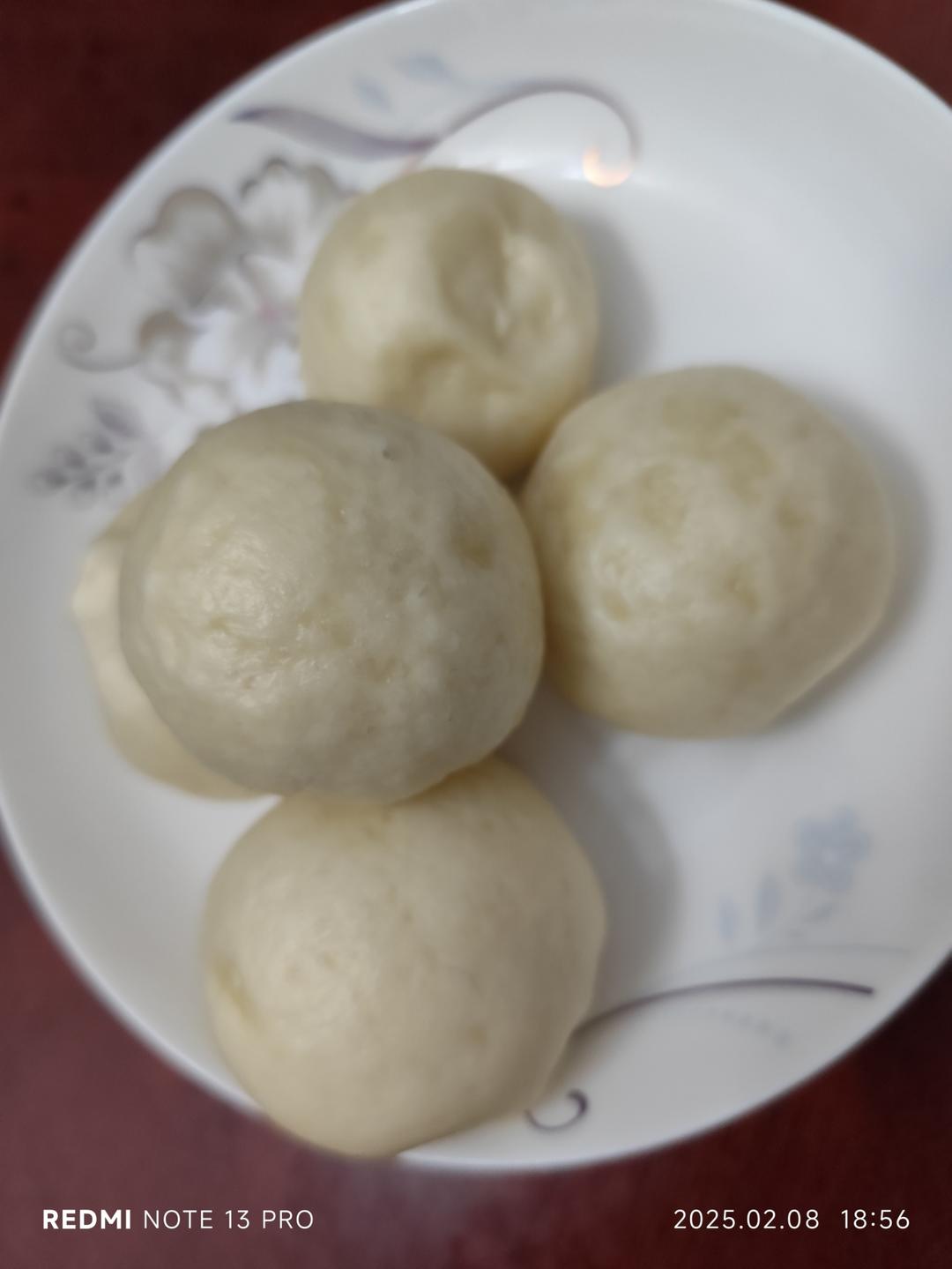 暄软可口的豆沙包