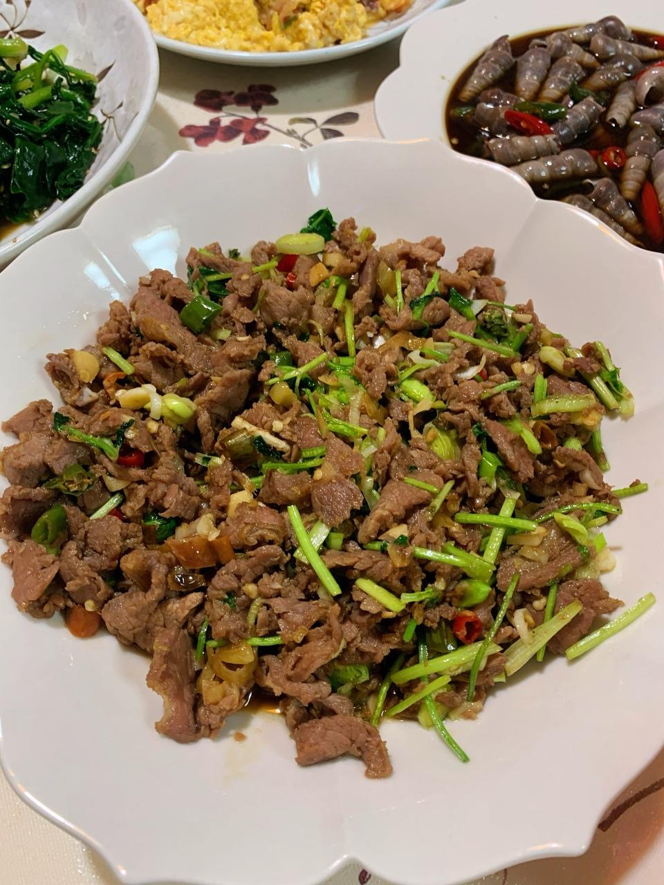 下饭神器~小炒黄牛肉的做法