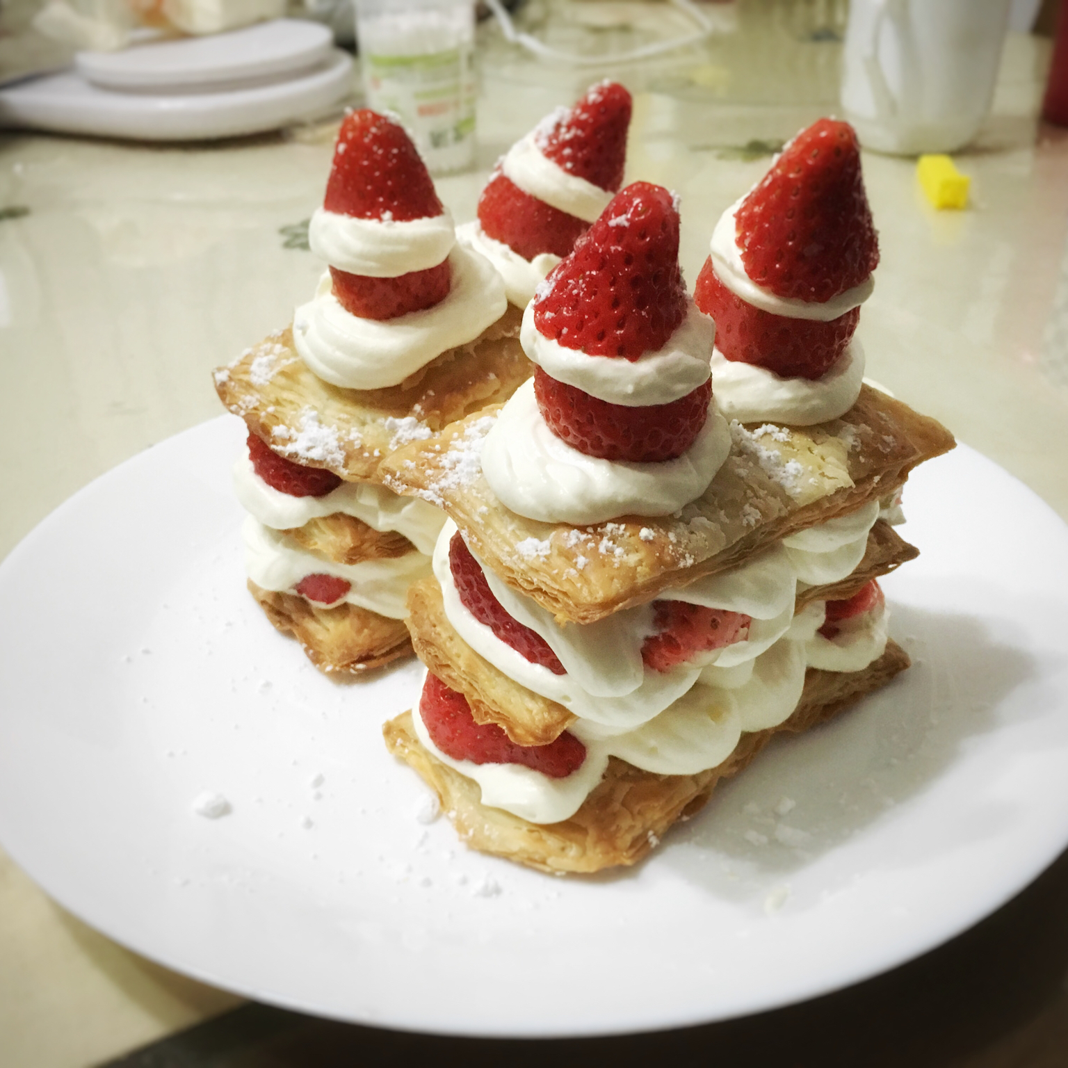 自由自在的鱼fish做的草莓拿破仑飞饼版