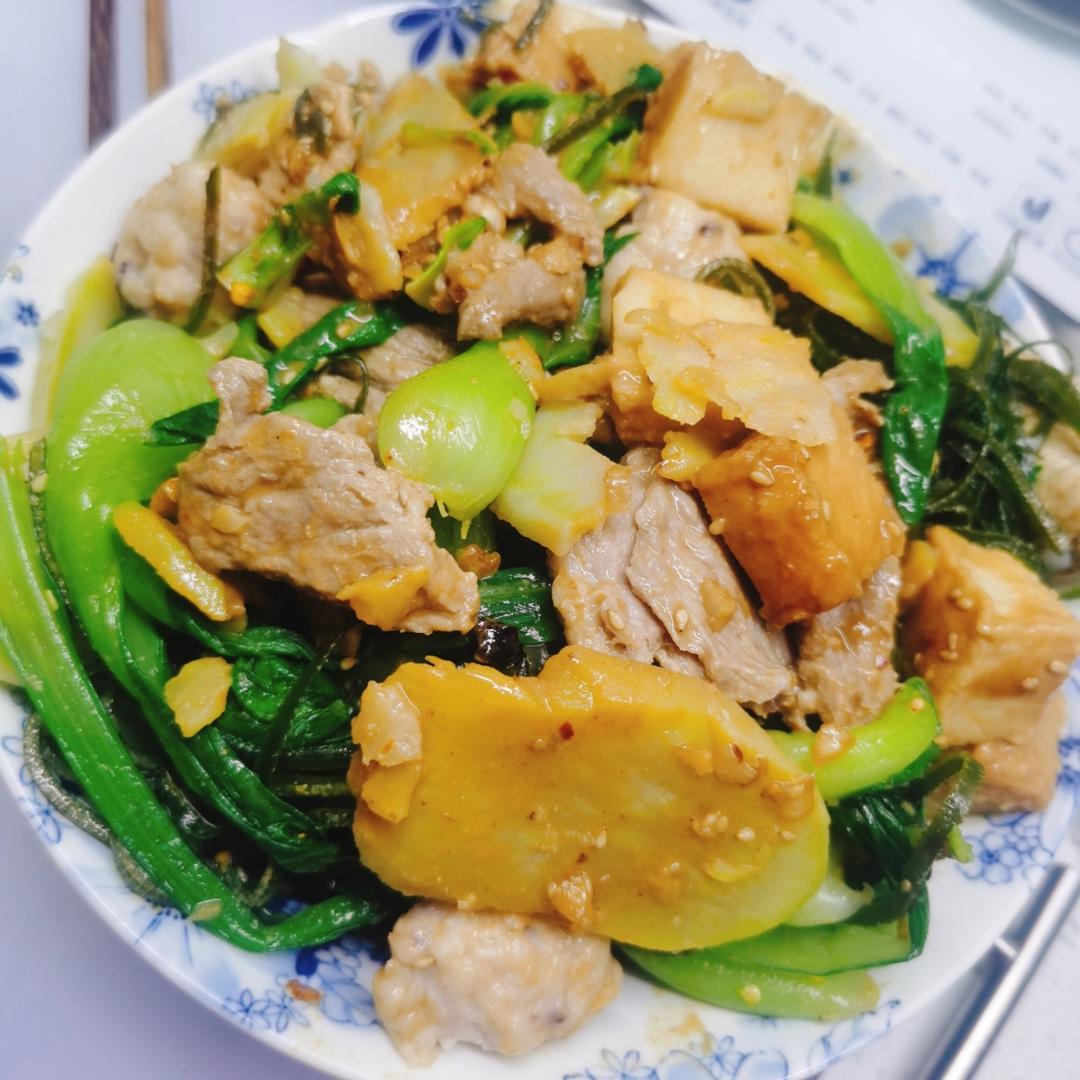 比麻辣烫好吃百倍！自制超过瘾巨解馋麻辣拌