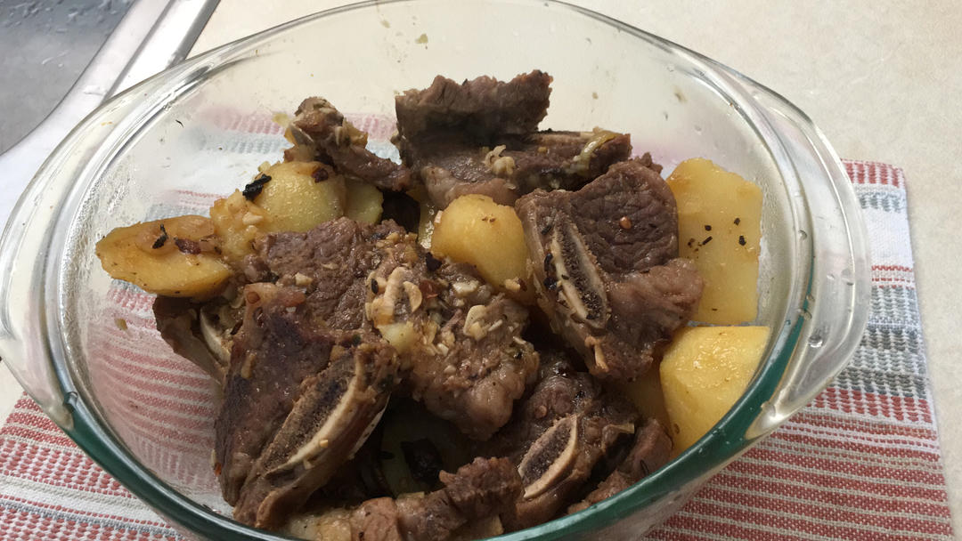 土豆炖排骨
