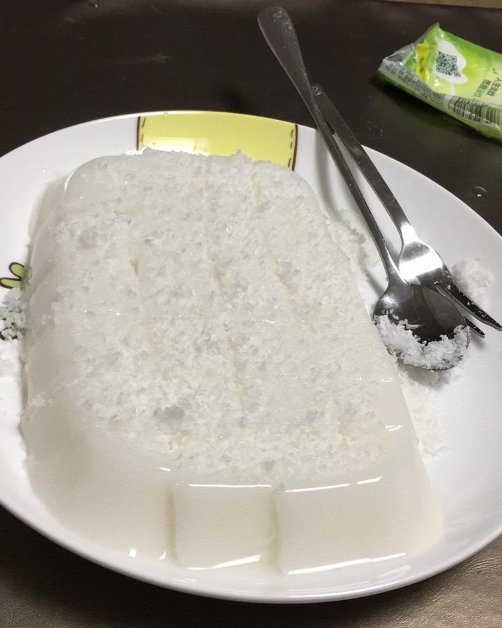 隔壁小孩都会做的椰奶小方/椰奶冻（白凉粉版）