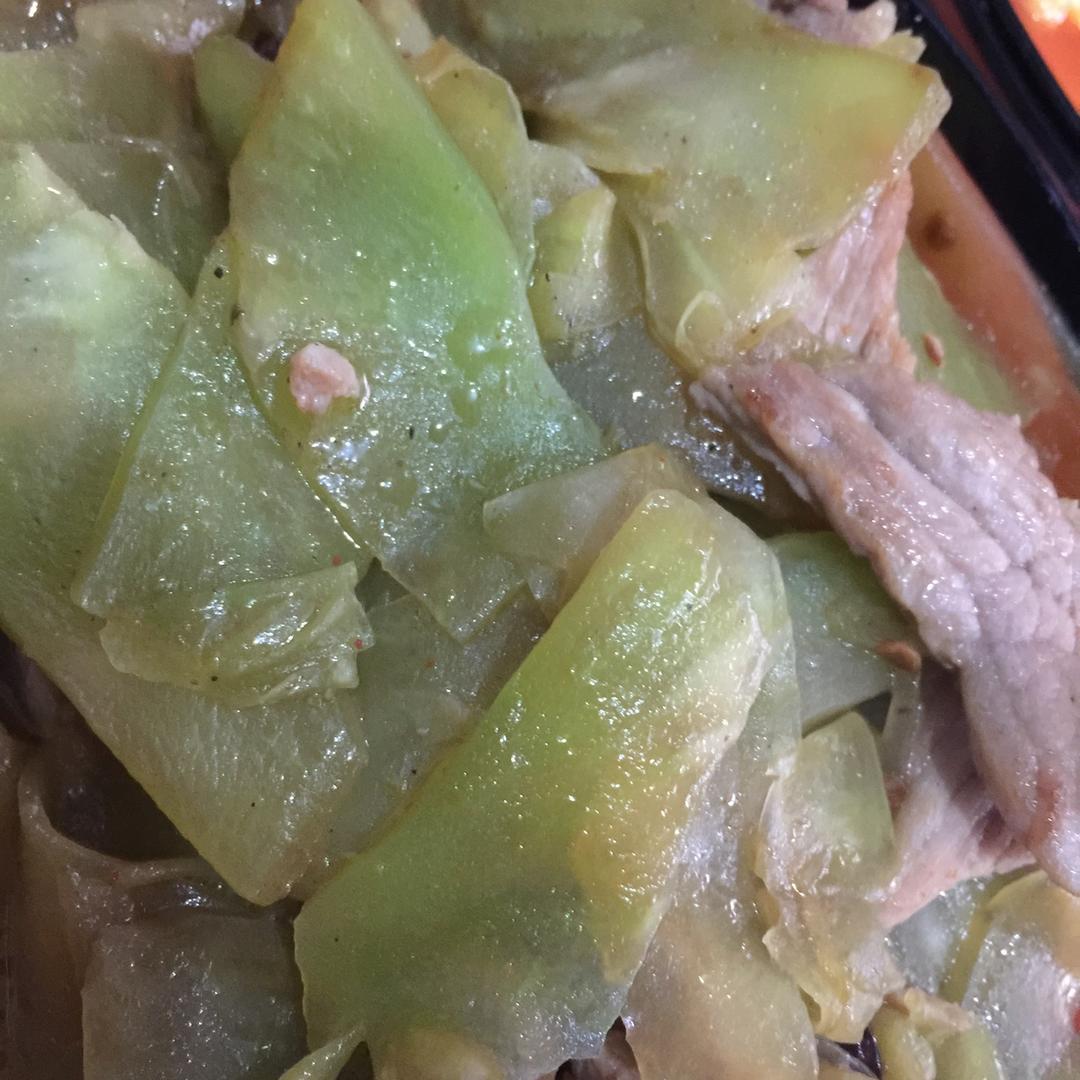 莴笋炒肉片
