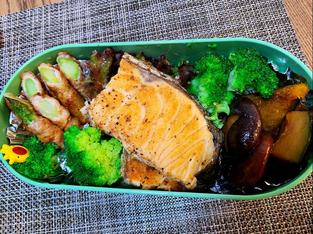 芦笋肉卷-便当好配菜的做法