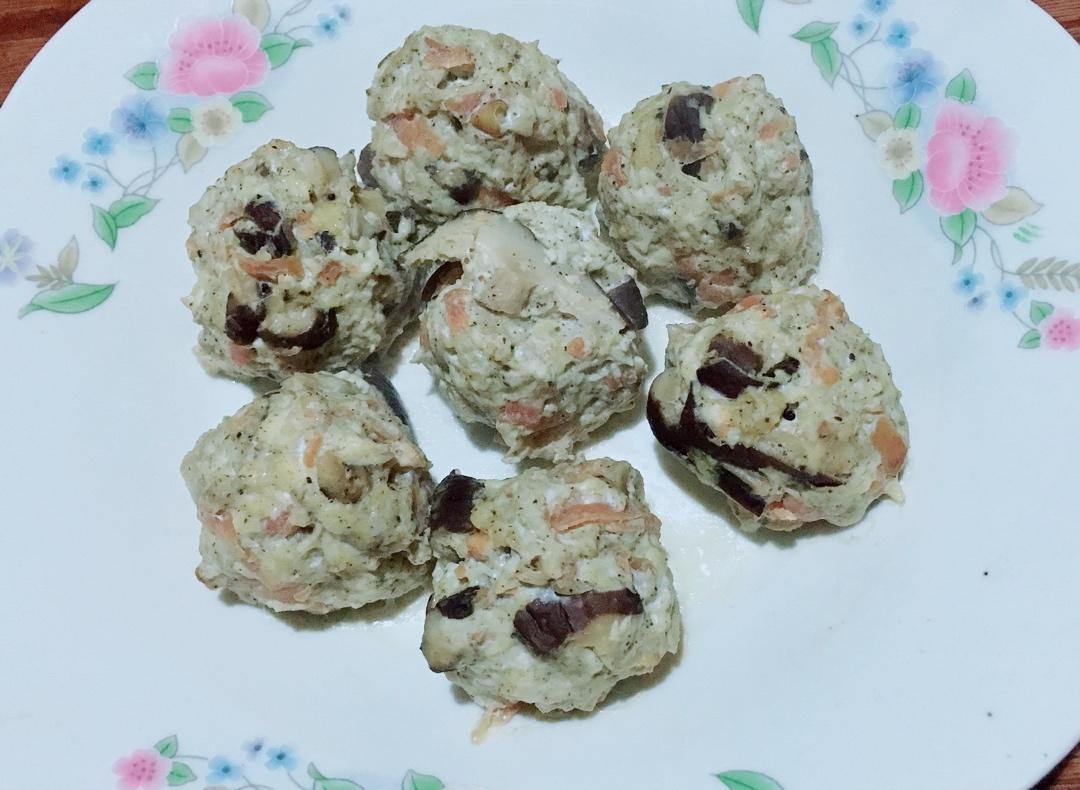 香菇胡萝卜鸡胸肉丸