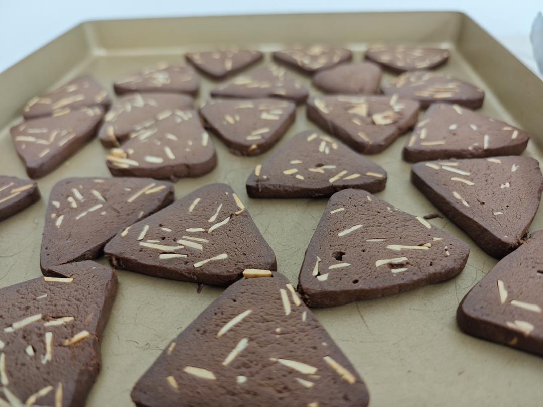 挤花毫无压力的巧克力曲奇