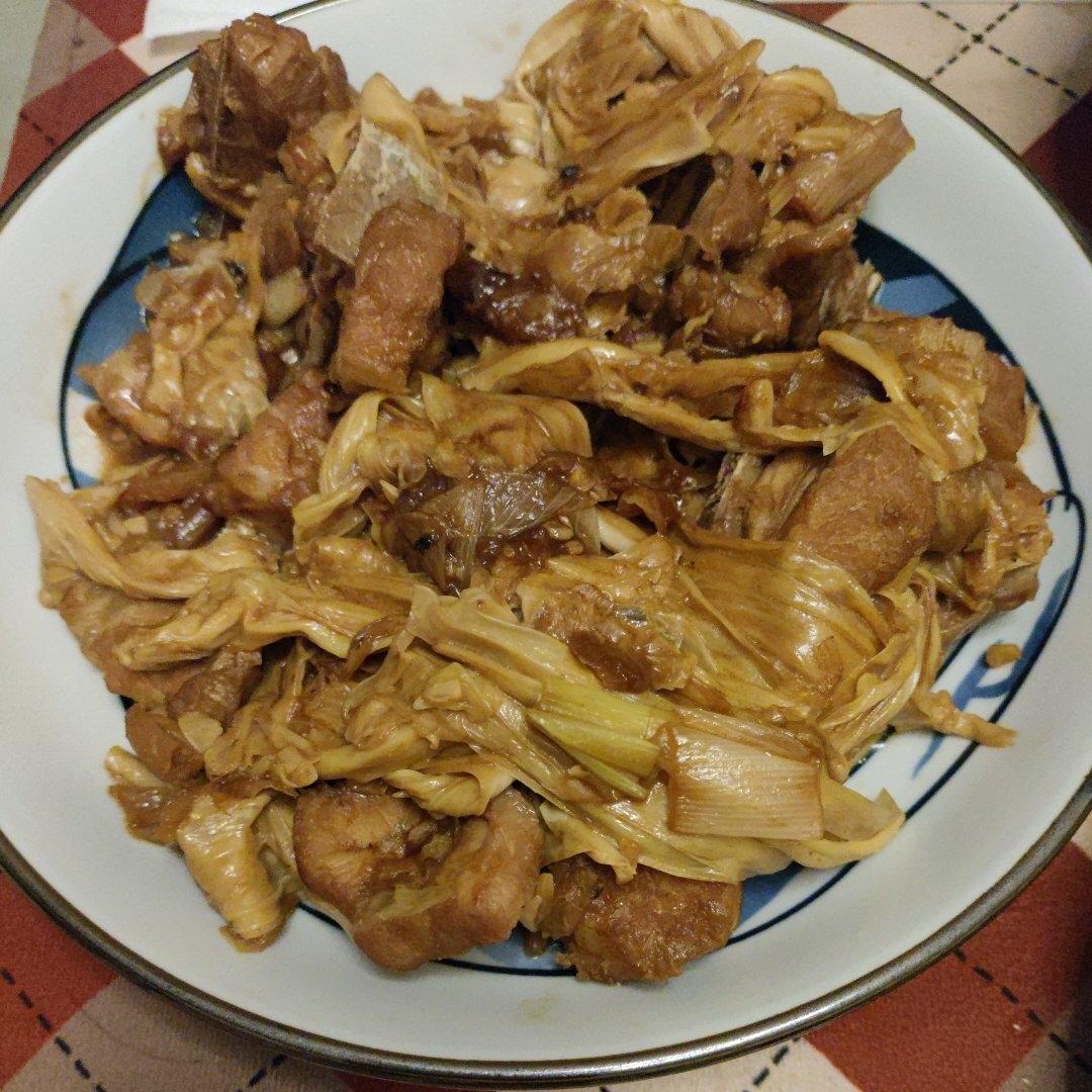 腐竹闷排骨