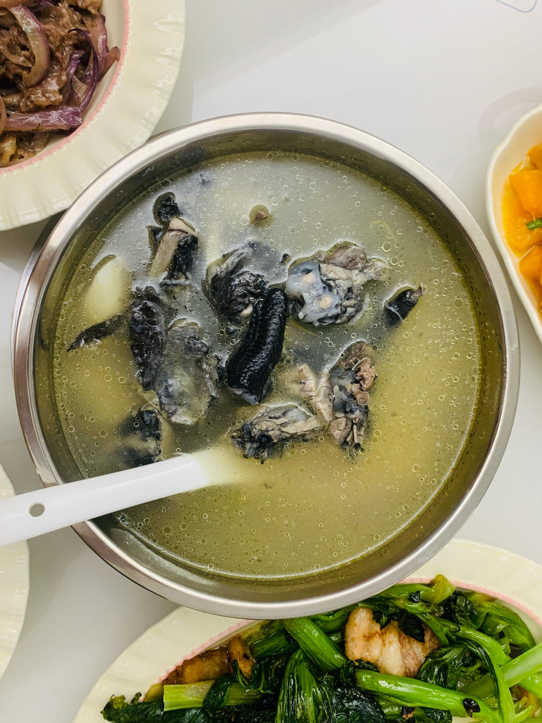 山药枸杞乌鸡汤