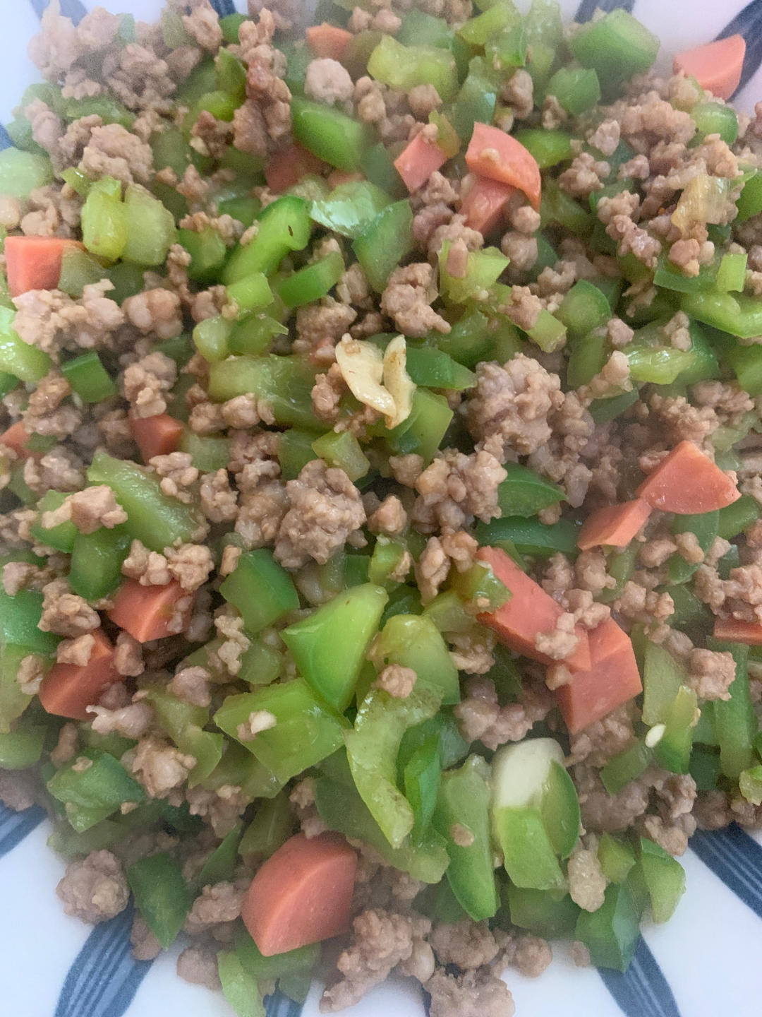 不加一勺酱的青椒肉沫打卤面