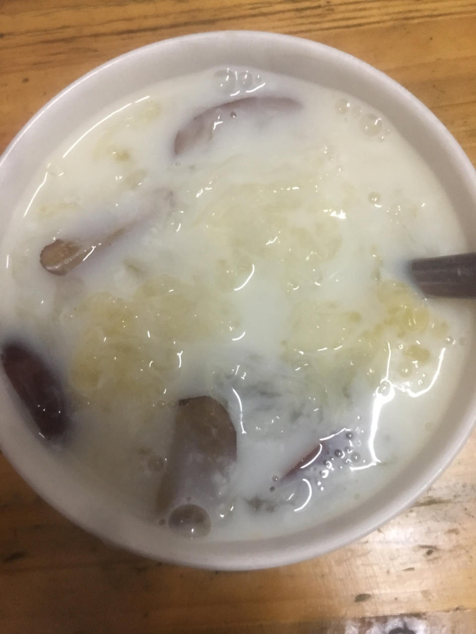 好好喝～滋润养颜银耳糖水