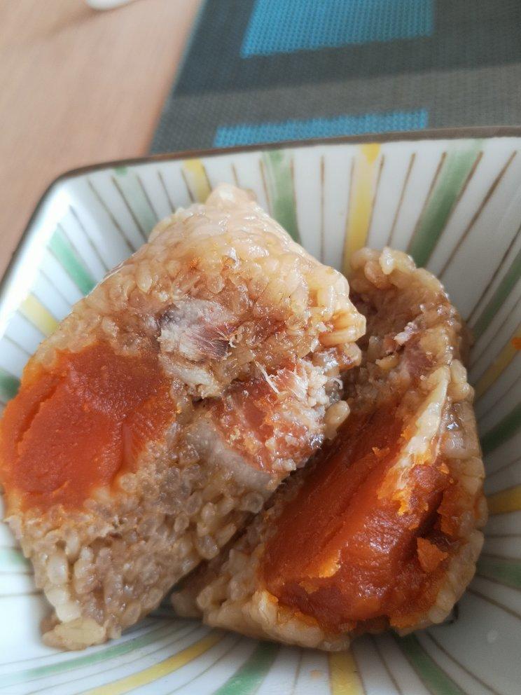 蛋黄肉粽