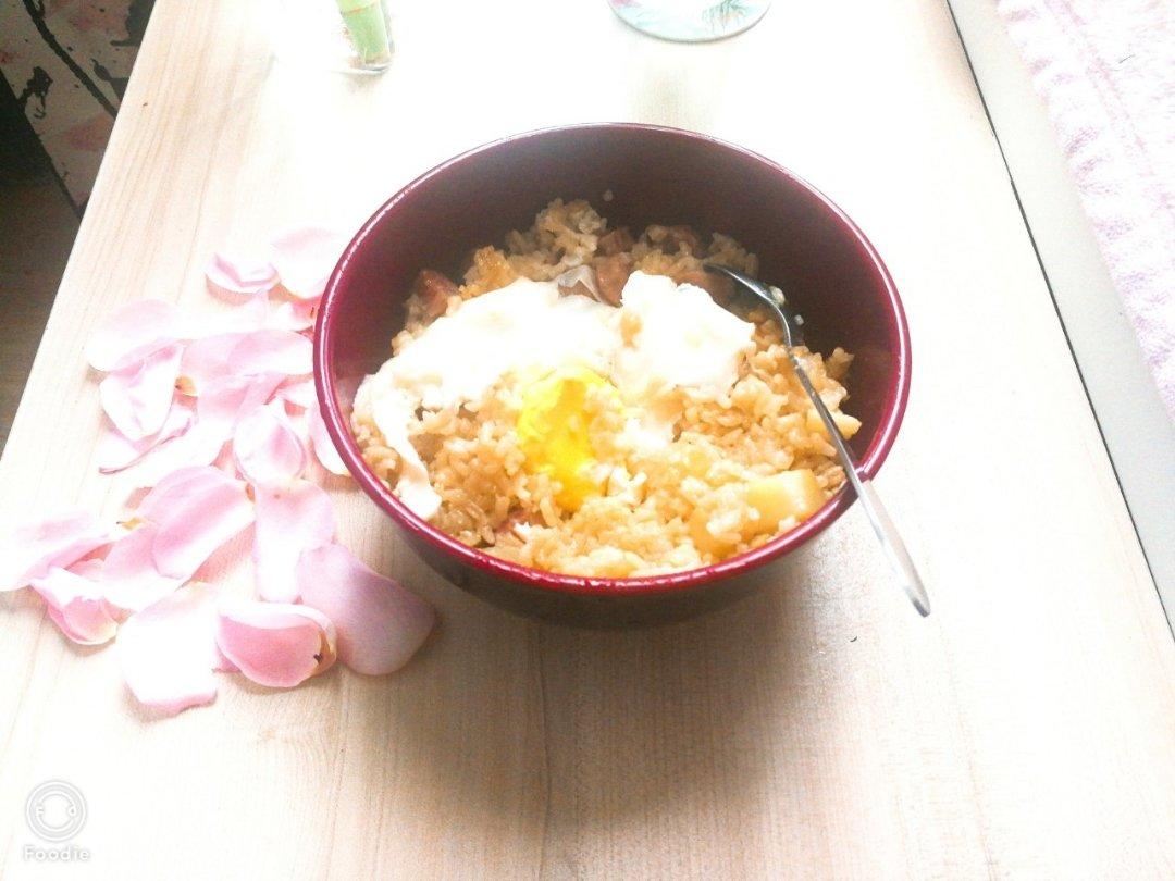 土豆香肠焖饭（电饭锅only）