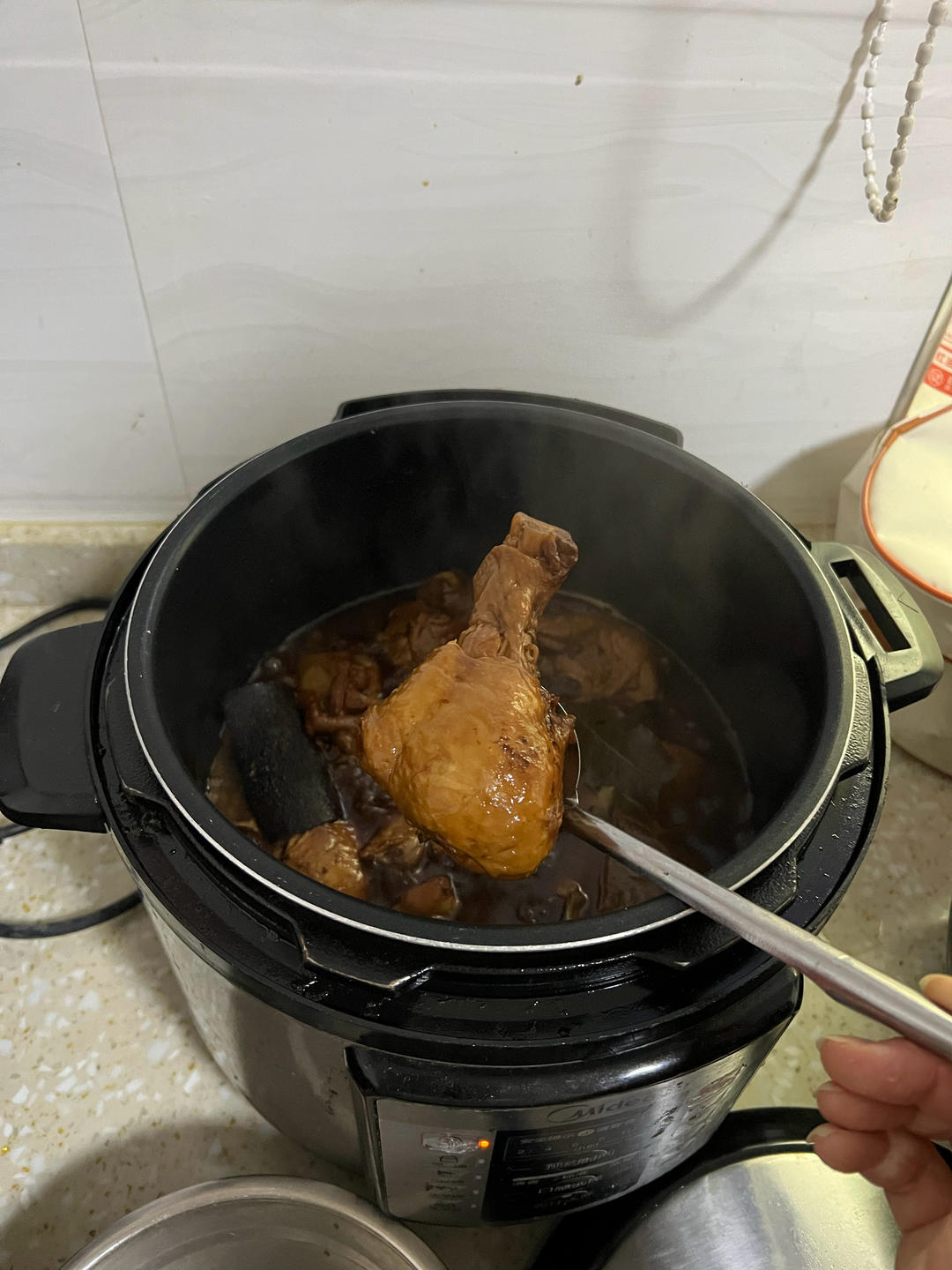 爆好吃的卤鸡腿 卤蛋❗电饭煲 炒锅都可以做~