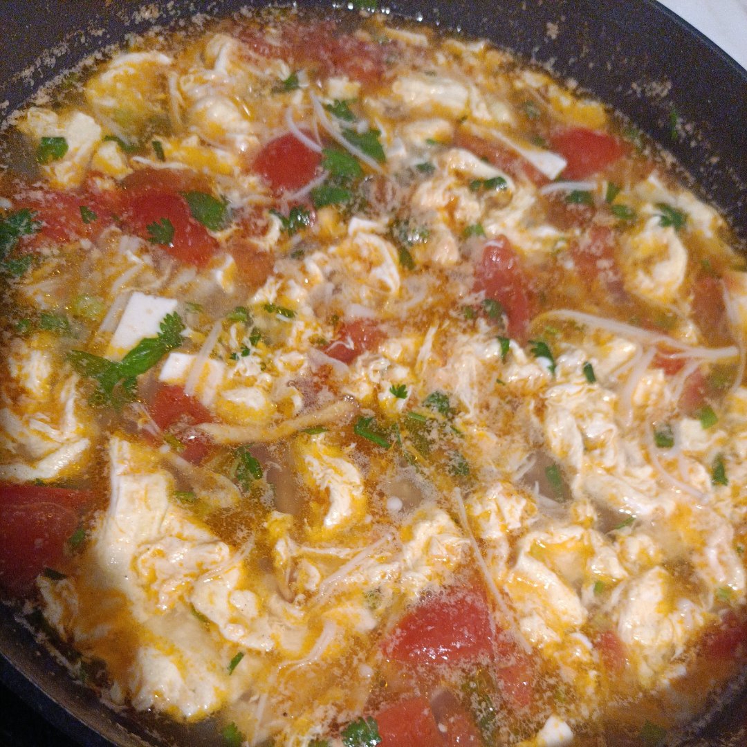 西红柿金针菇鸡蛋汤