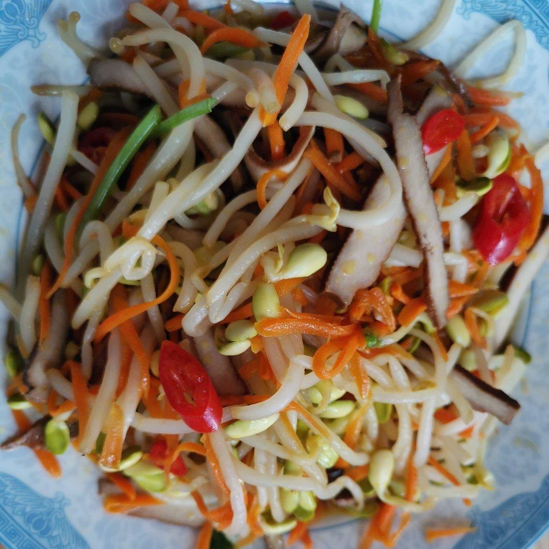 凉拌黄豆芽