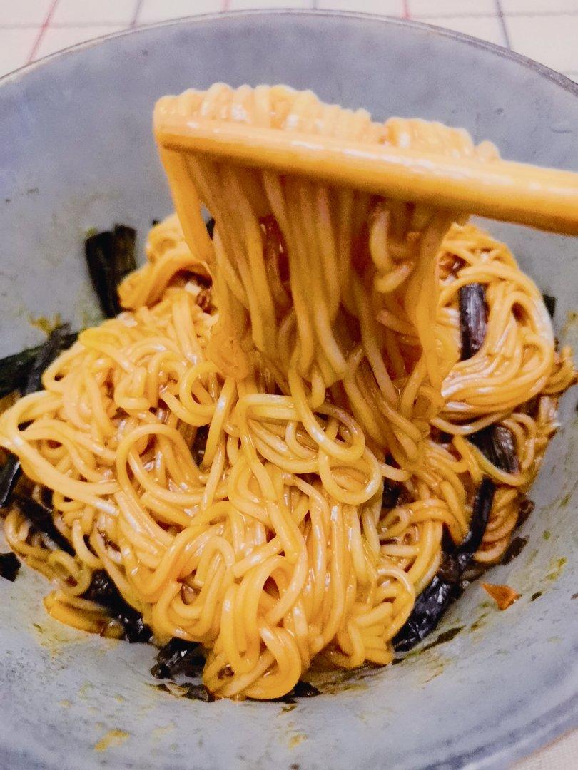 直击灵魂的葱油拌面